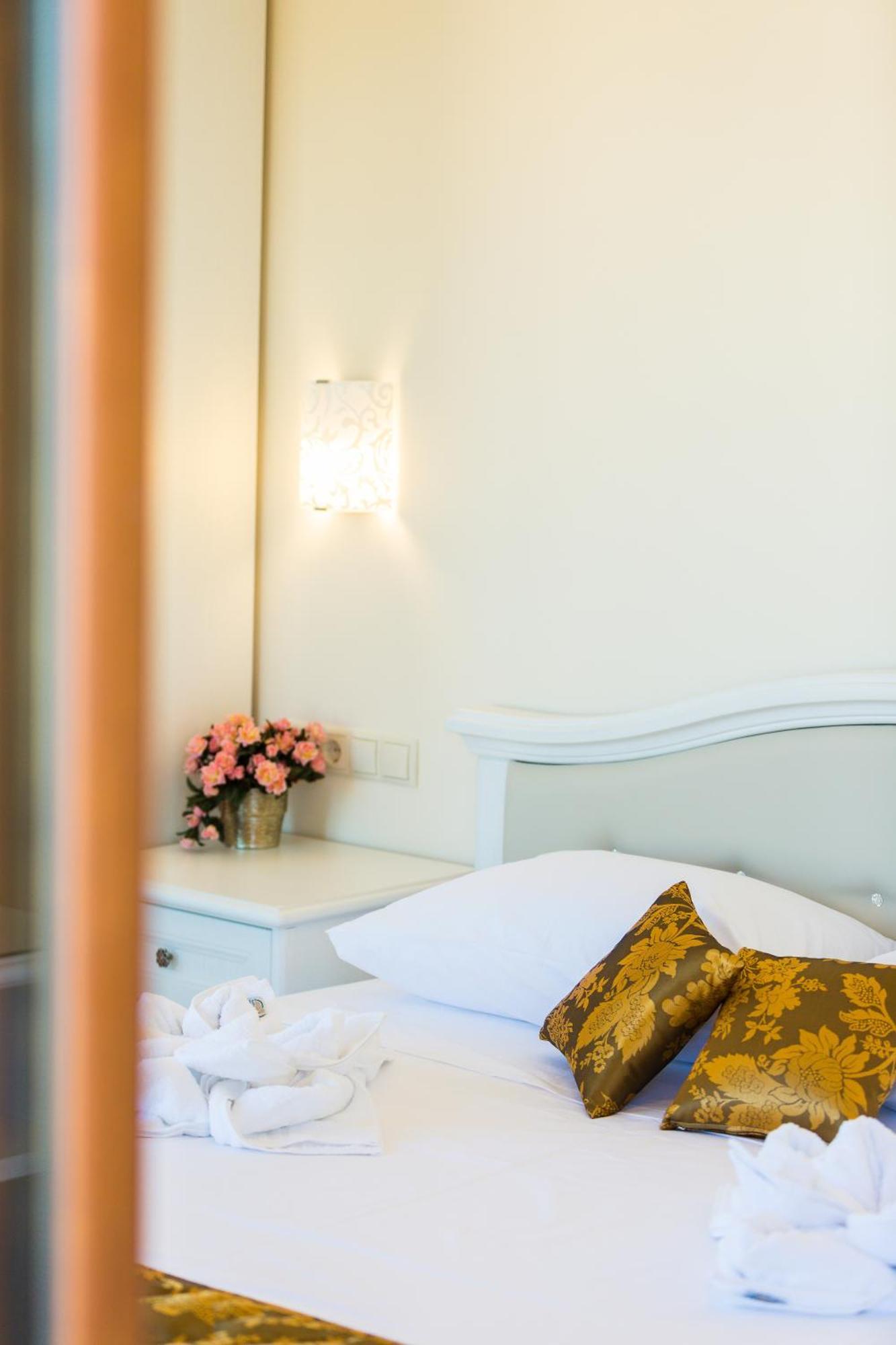 Polyxenia Suites Réthimno Kültér fotó