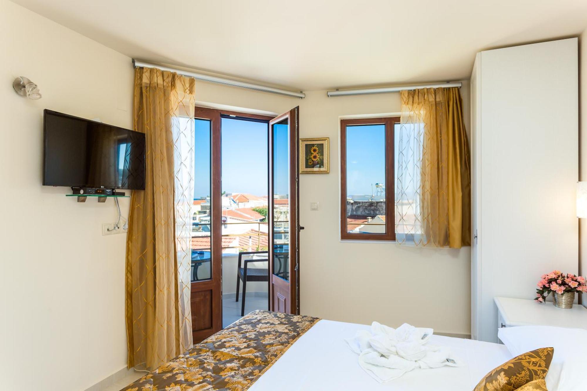 Polyxenia Suites Réthimno Kültér fotó