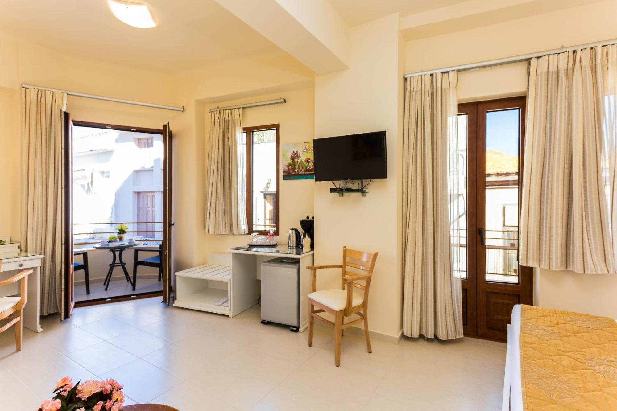 Polyxenia Suites Réthimno Kültér fotó